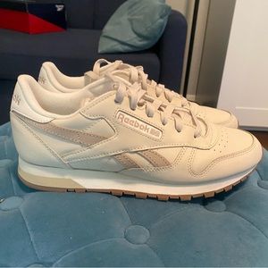 Reebok Classic Leather Women’s shoes size 9.5